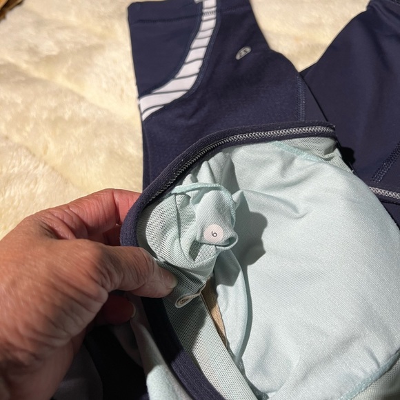 Lululemon Run Inspire Crop 6 navy blue White Striped Legging Capri.S-4:top S-8 - Picture 5 of 8